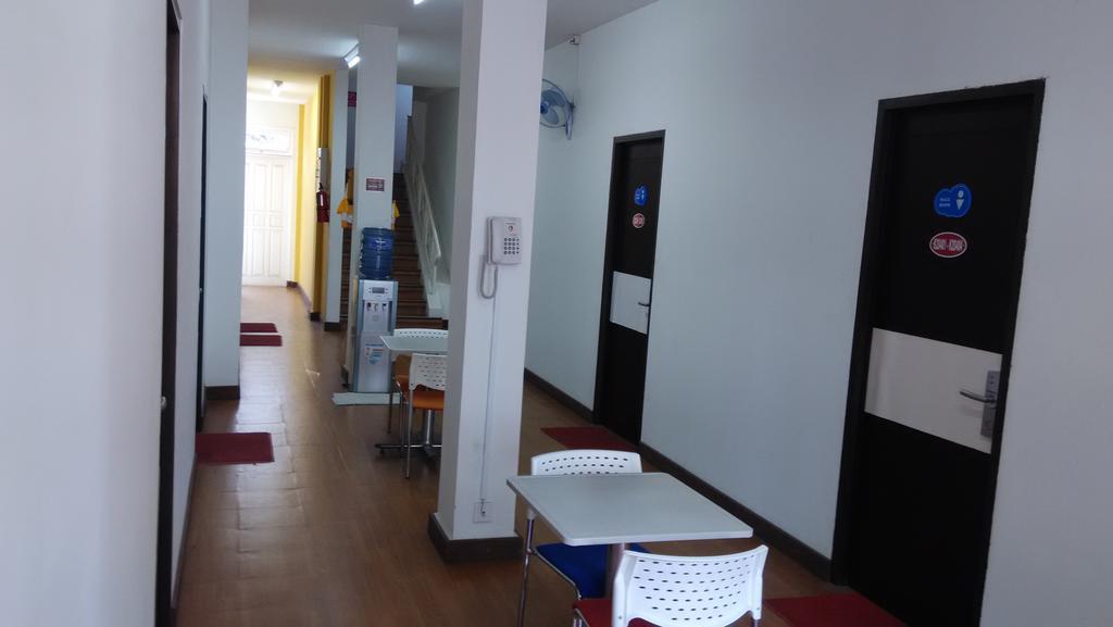 Cx Hostel Kuta Raya Exteriör bild