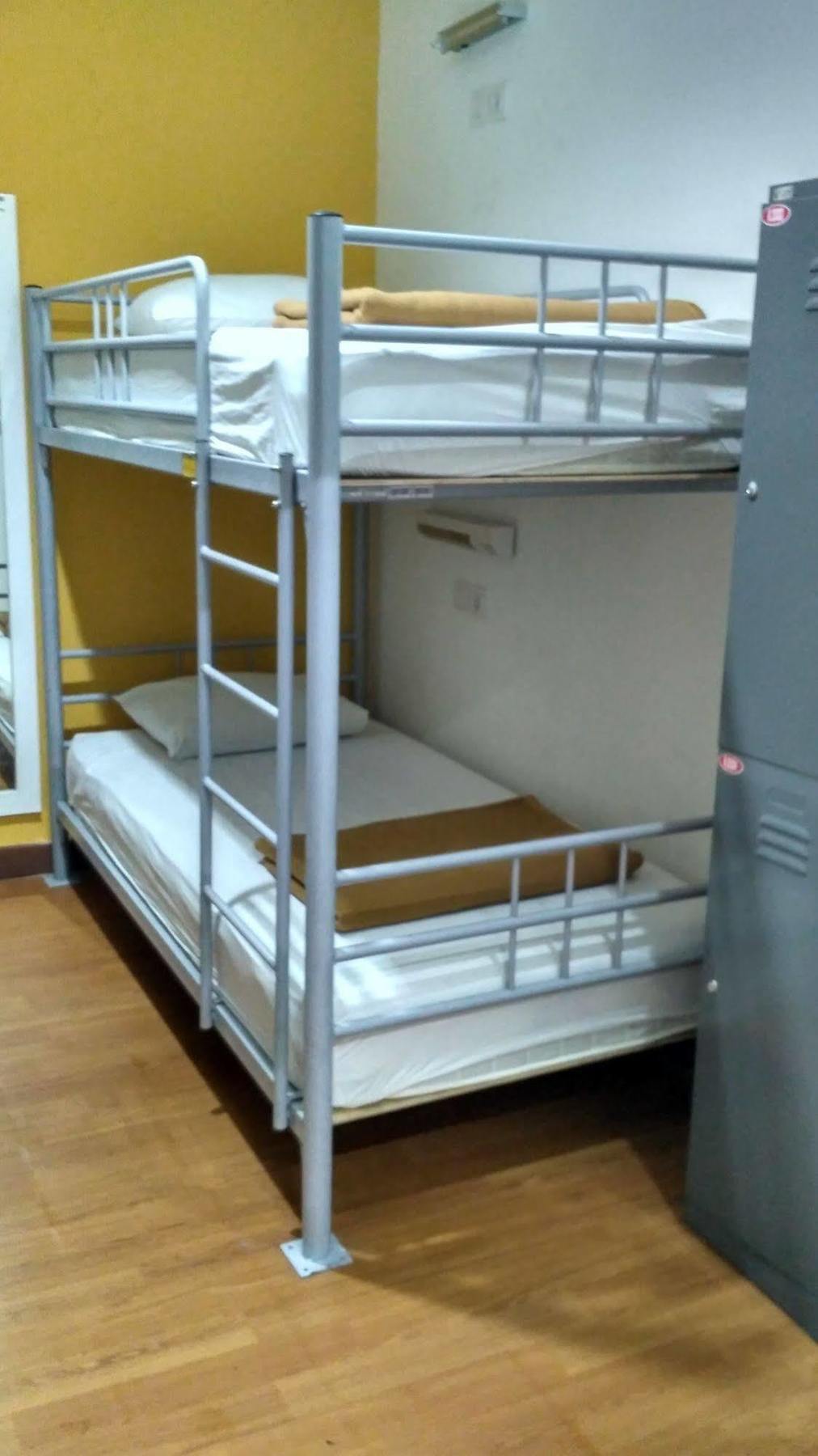 Cx Hostel Kuta Raya Exteriör bild