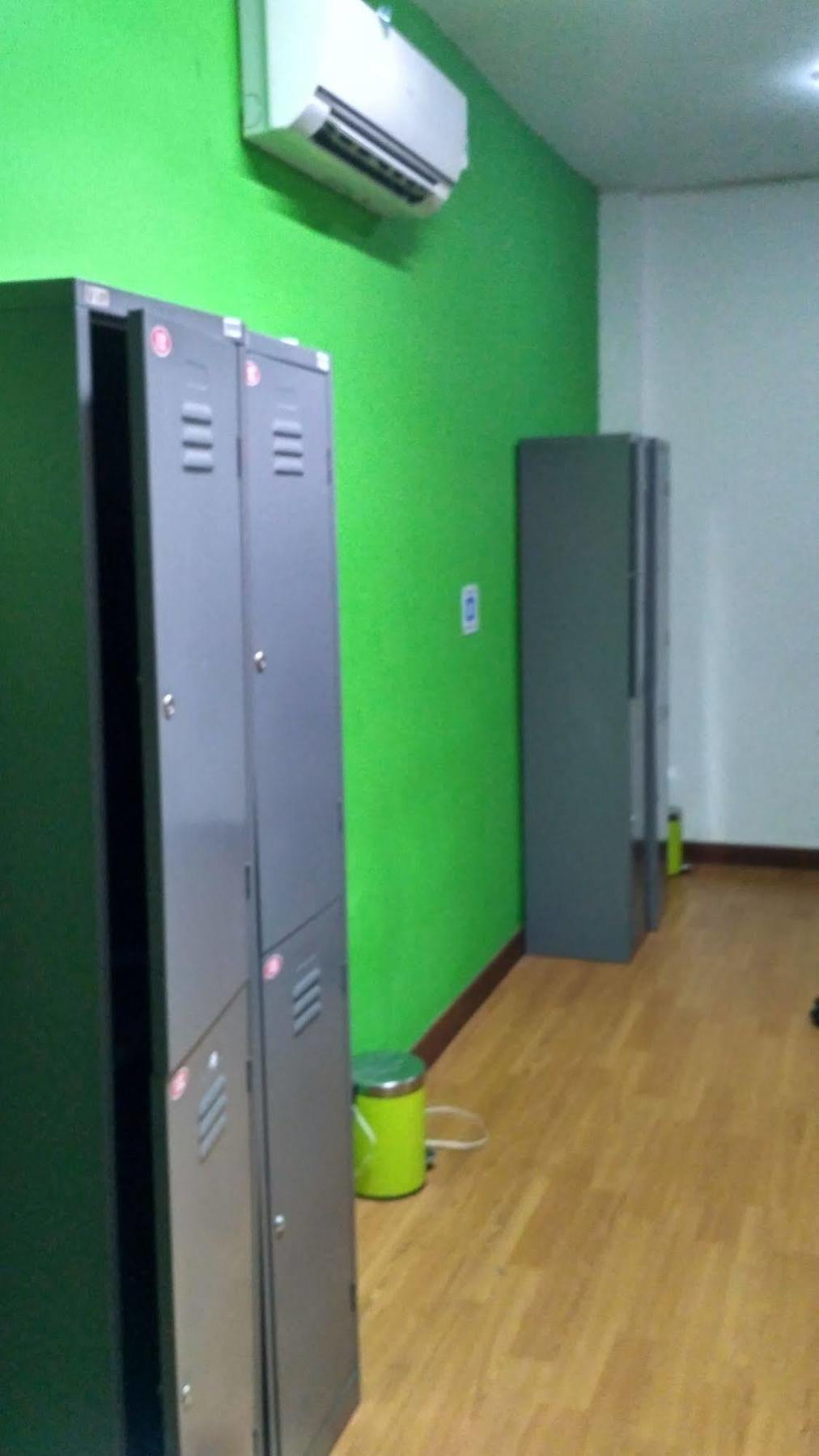 Cx Hostel Kuta Raya Exteriör bild