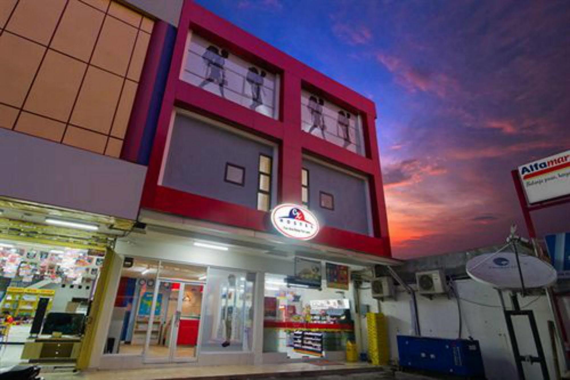 Cx Hostel Kuta Raya Exteriör bild